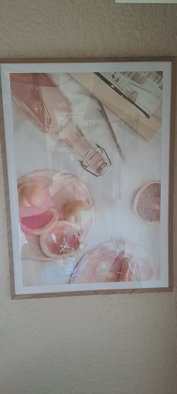 Bin sehr zufrieden. Die Lieferung ging sehr schnell. Das Bild mit Bilderrahmen gefällt mir sehr gut. Preisleistung absolut gut. Vielen Dank.