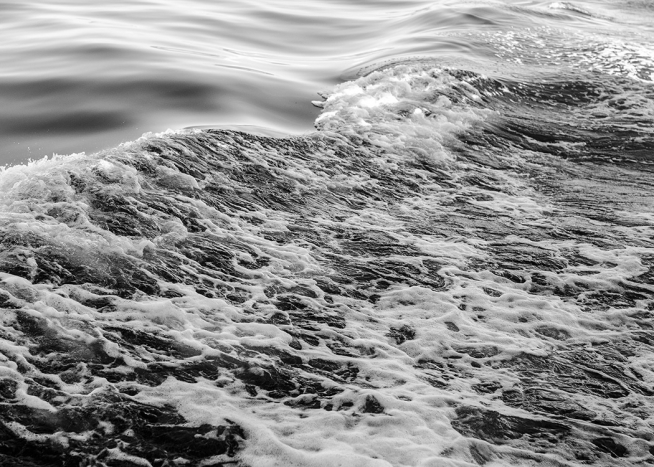 - Schönes Fotografieposter einer gebrochenen Welle im Schwarzen Meer.