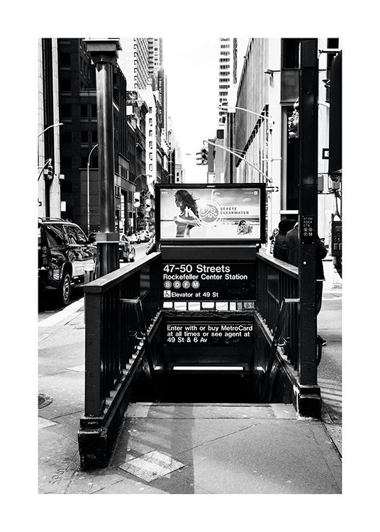  - Schwarzweißes Poster, das den Zugang zur Subway in New York zeigt.