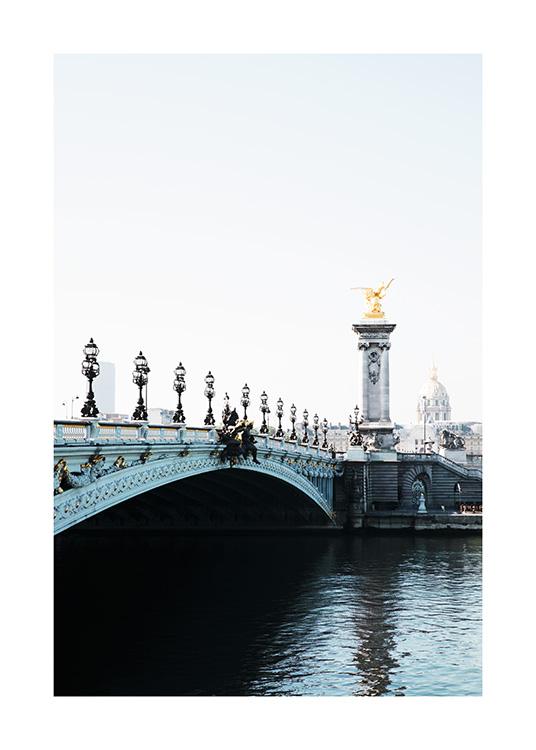  - Schöne Fotoaufnahme der neonbarocken Pont Alexandre III in Paris.