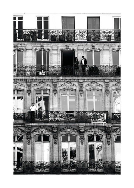 - Schwarzweißes Fotoposter mit Gebäudebalkonen in Paris.