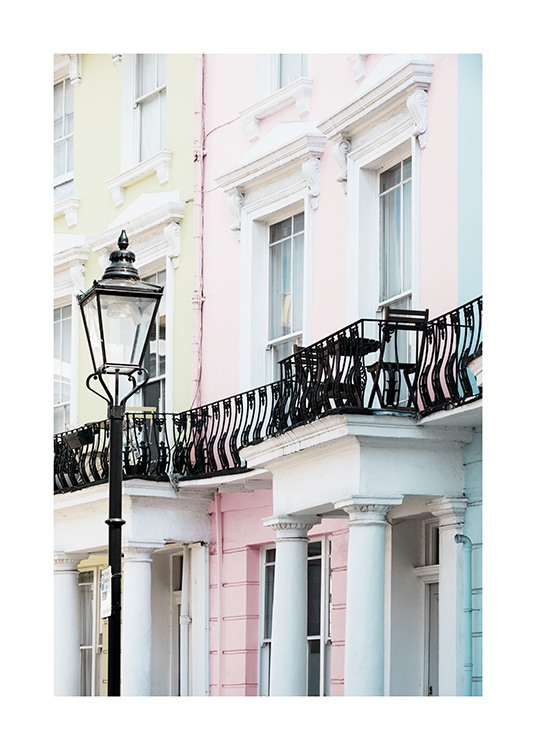  - Stilvolles Fotoposter mit eine bunten Häuserfassade in Primerose Hill in London.