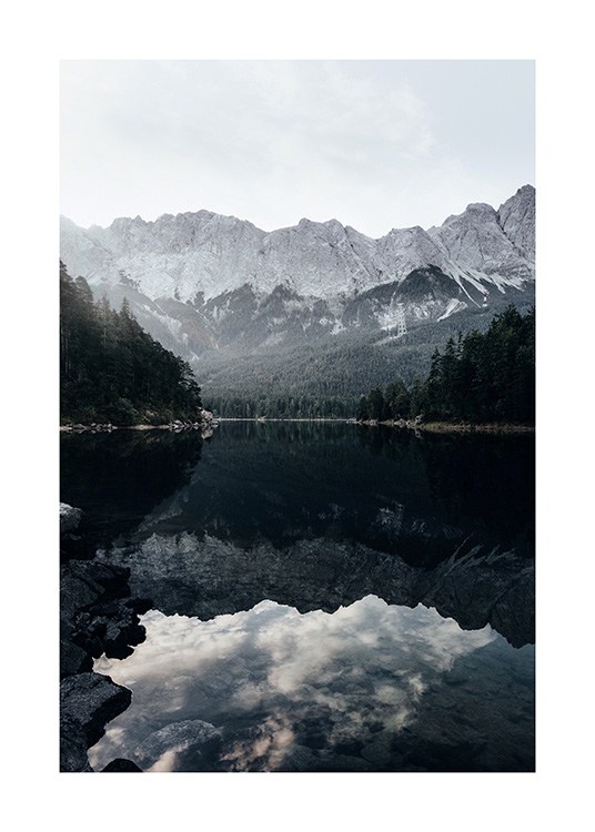 Reflections in Lake Poster / Naturmotive bei Desenio AB (11879)