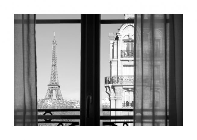  – Schwarzweißfoto des Eiffelturms und eines Gebäudes von einem Fenster aus gesehen