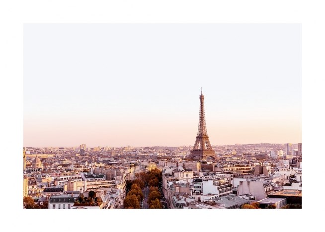  – Paris-Foto mit Häusern und Eiffelturm in der Morgendämmerung