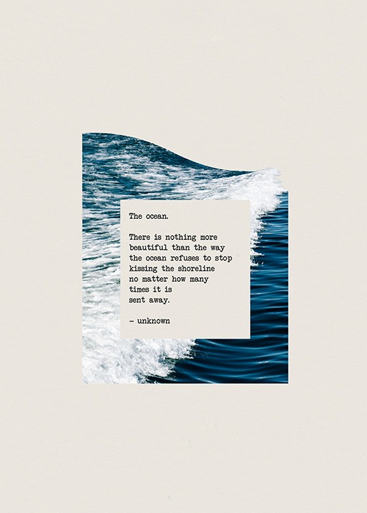  - Grafisches Sprüchebild mit einem Zitat über das Meer vor der Fotografie eines Meeres auf einem beigen Hintergrund